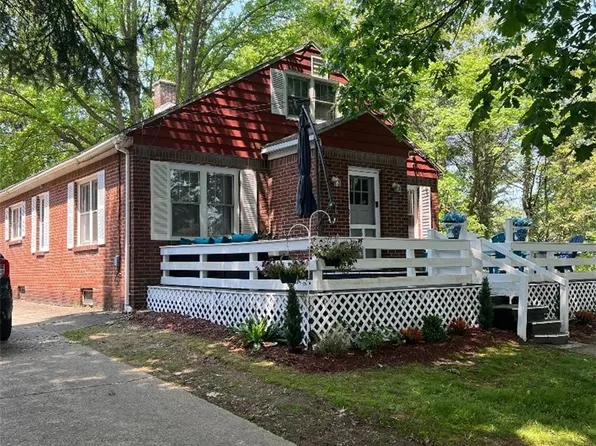 125 Stegelske Ave, Dunkirk, NY 14048