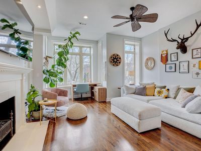 2250 W Adams St #2, Chicago, IL, 60612