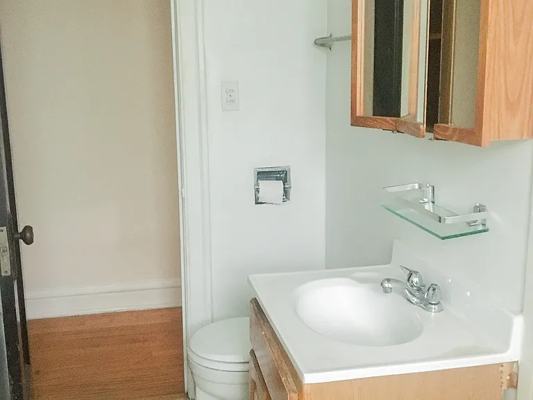 1606 1/2 W Sunnyside Ave #3S — Photo 4