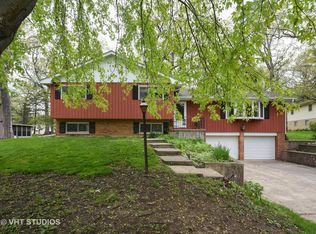 813 Greenwood Ave, Carpentersville, IL 60110