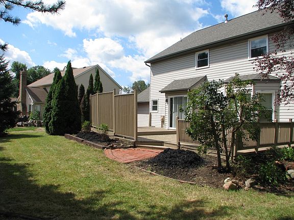 4th image of 12580 Wheaton Ave