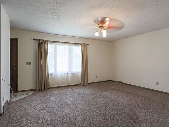 4th image of 3423 10th Ave