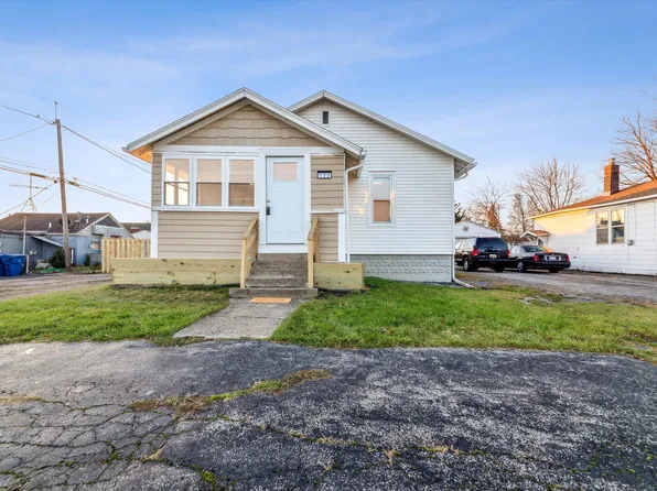 722 Columbia Ave, Saint Joseph, MI 49085