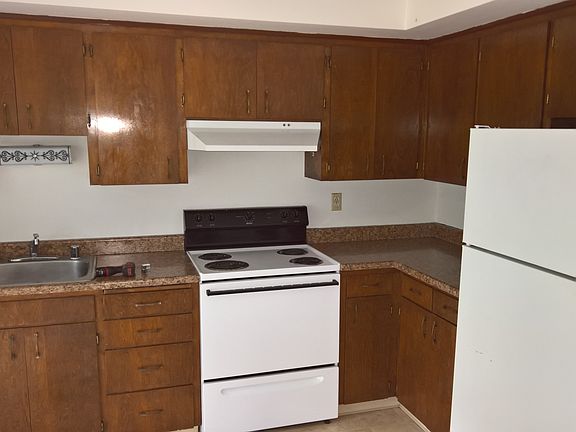 3rd image of 11915 NE 18th St APT P