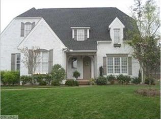 2527 N Beech Ln, Greensboro, NC 27455