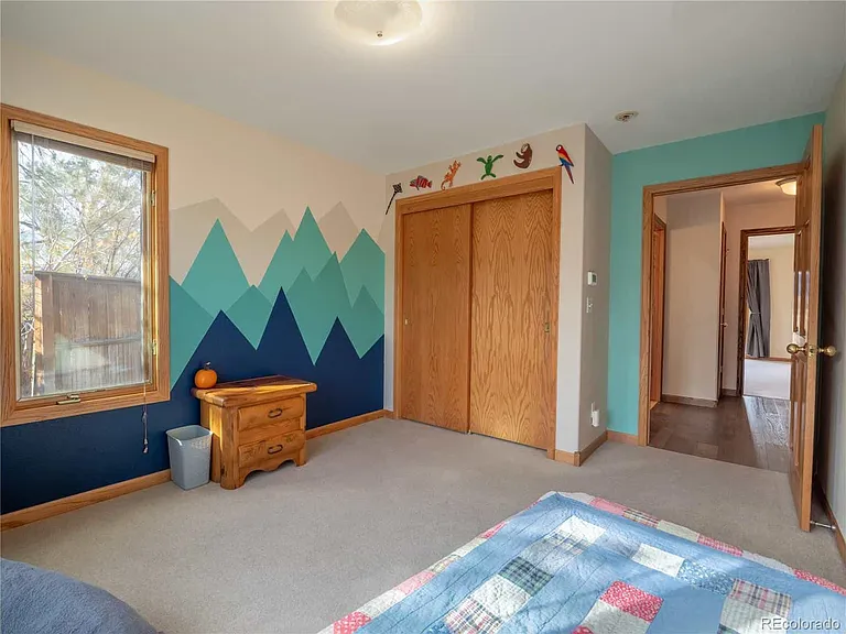 244 Mesa Ct — Photo 15