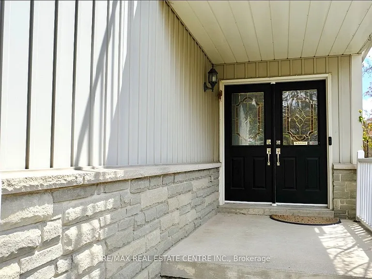 928 Golden Farmer Way — Photo 2