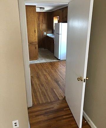 4th image of 520 N Rose Ave #B