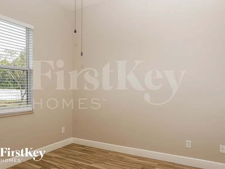 2655 Palomar Ave SE — Photo 14