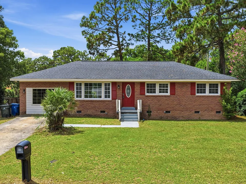 220 Westgate Dr