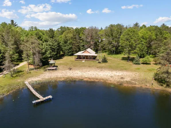 592 W 96th St, Bitely, MI 49309