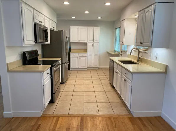 1455 Ithaca Dr, Boulder, CO 80305