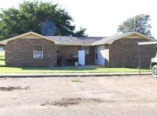 202 Cypress St, Quitaque, TX 79255