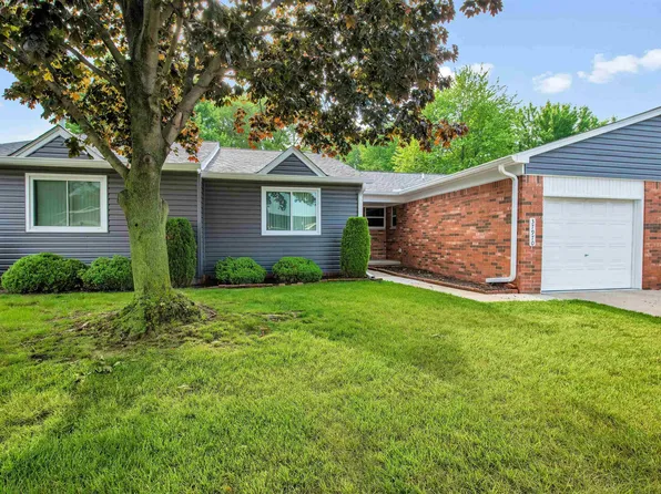 37970 Dor Sal Dr, Sterling Heights, MI 48312