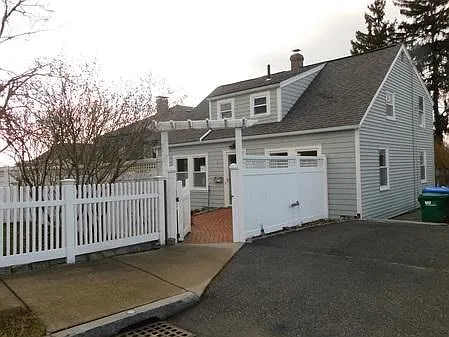 16 Hobbs Rd #1 — Photo 22