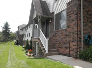 7220 Bluewater Dr APT 142, Clarkston, MI 48348