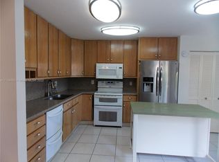 8906 SW 113 Place Cir E, Miami, FL 33176