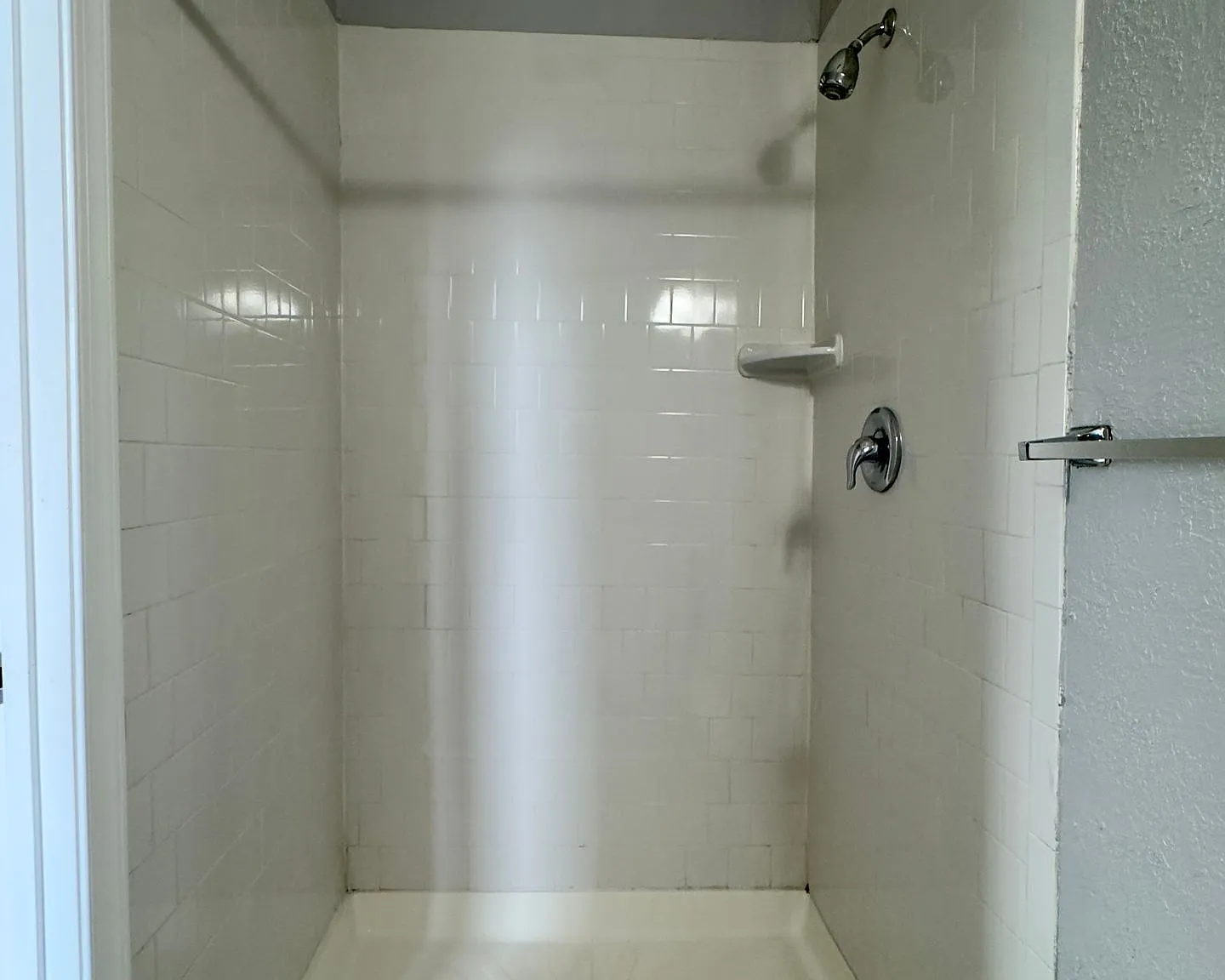 For Rent: Spacious Urban Living at 1322-1324 Eutaw Pl Your Ideal City Dwelling! — Photo 3