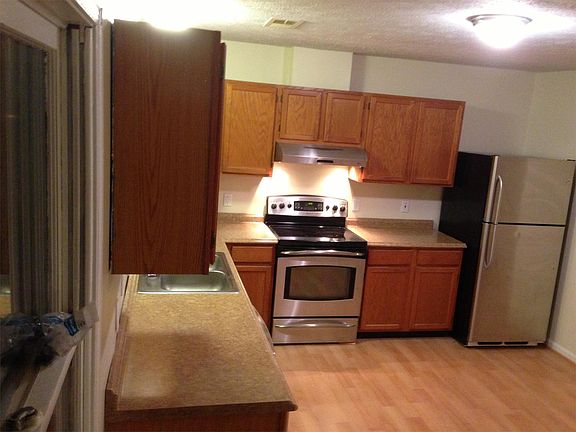 Kitchen, Stainless Steel Appliances