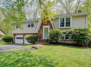 35 Pepperbush Way, Windsor, CT 06095