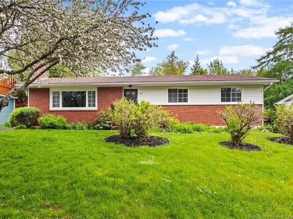 295 Willingdon St, Fredericton, NB E3B 3A6