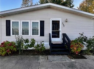 399 Sandtrap Cir, Painesville, OH 44077