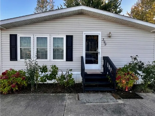 399 Sandtrap Cir, Painesville, OH 44077