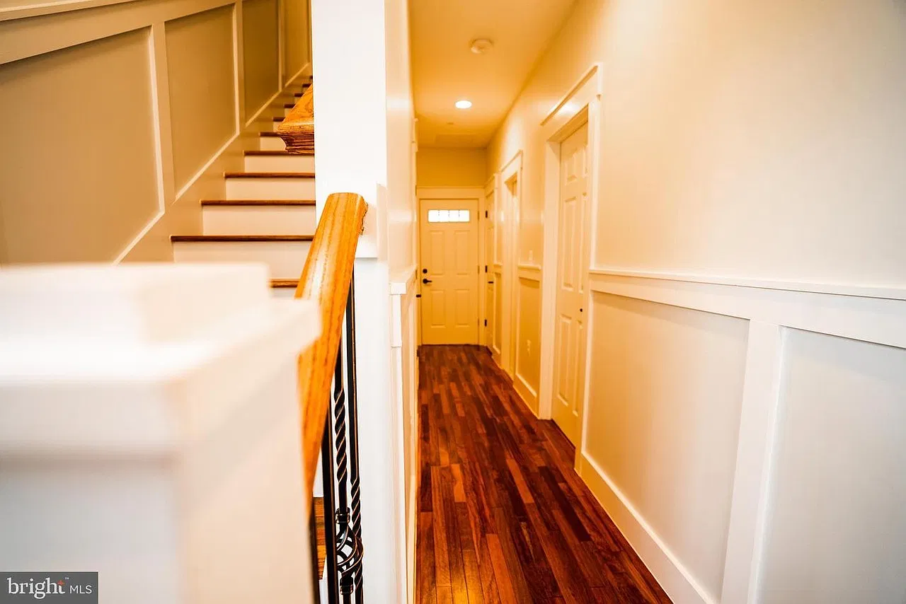 1 bed, $1,050 — Photo 3