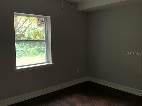 4th image of 4804 Balboa Dr