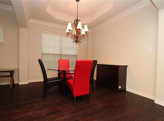 4th image of 3440 Mayflower Dr