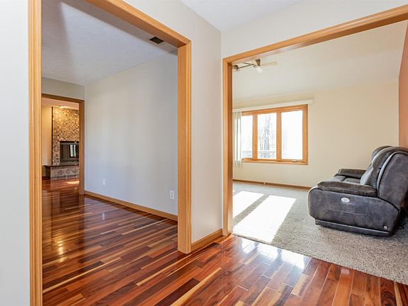 5th image of 5803 Gardenia Ave