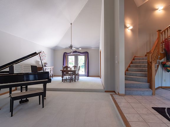 3rd image of 3633 Thyme Dr