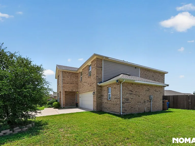 318 Dove Creek Ln — Photo 38
