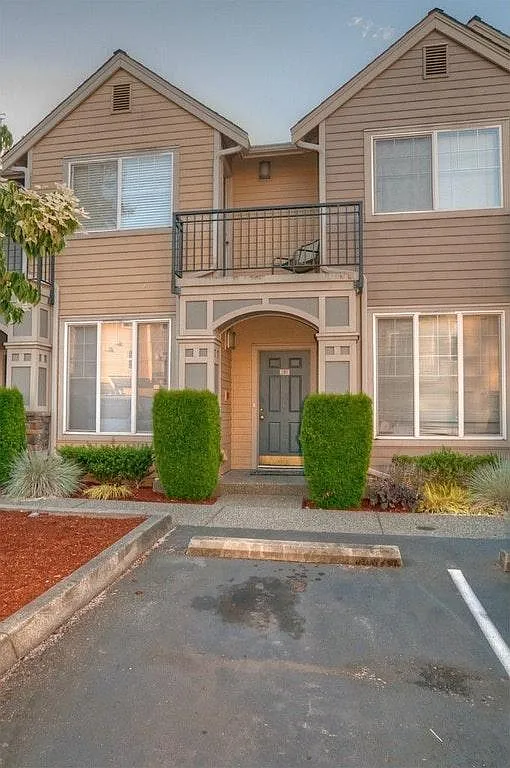 2 bed, 2.5 bath, 1120 sqft, $2,900 — Photo 1