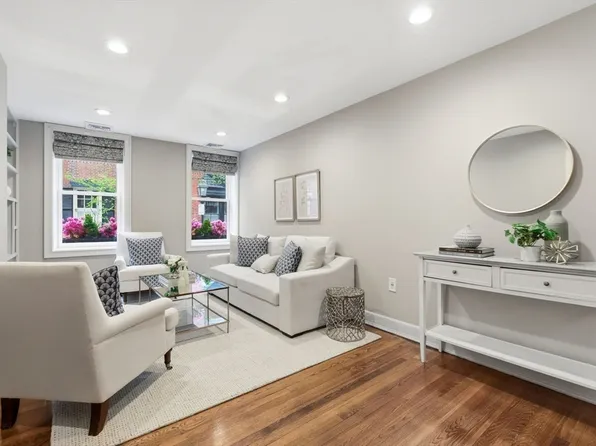 84 Myrtle St APT 1, Boston, MA 02114