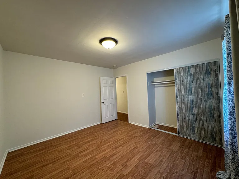 1183 N Normandie Ave — Photo 8