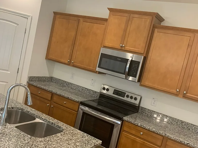 3512 Slippery Elm Dr — Photo 3