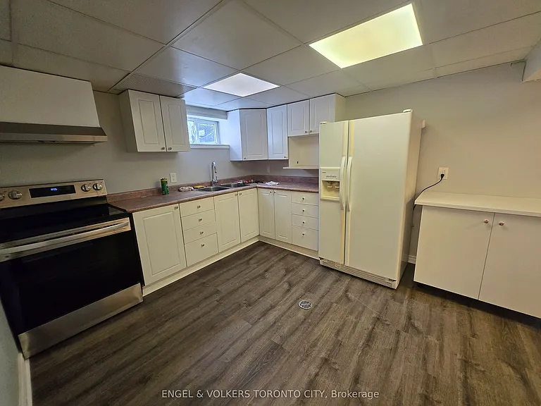 209 Septonne Ave #B — Photo 5