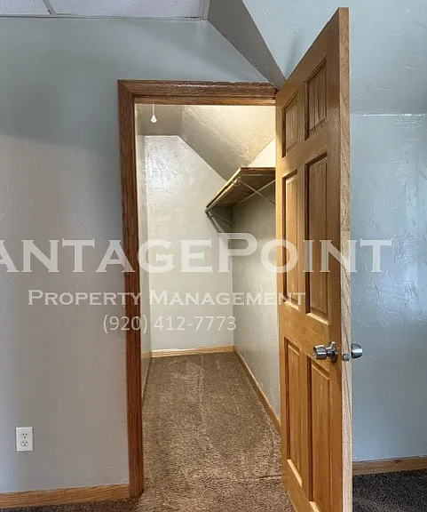 420 1/2 E Pine St — Photo 6
