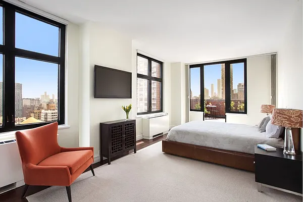 Sold by Stribling | media 11