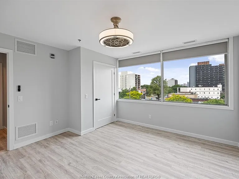 1500 Ouellette Ave #402 — Photo 27