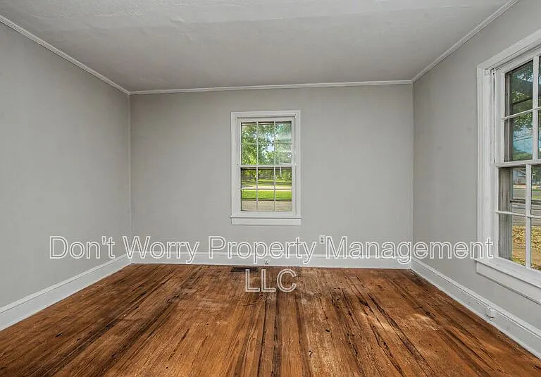 101 N Ayersville Rd — Photo 2