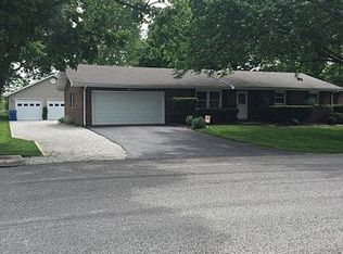 427 Franklin Ave, Troy, IL 62294