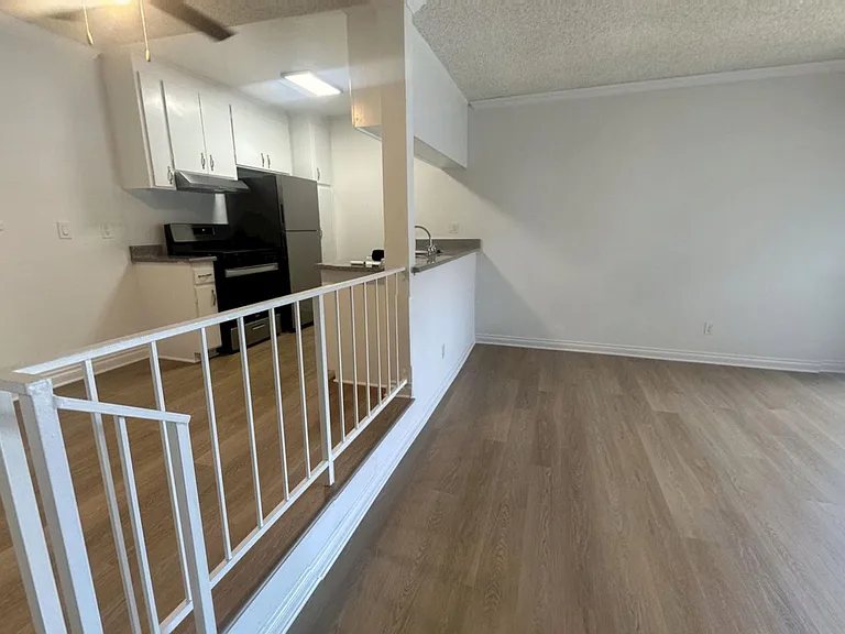 Saticoy Apartments...Nice comfortable living...Near Pierce College! CALL NOW! — Photo 8