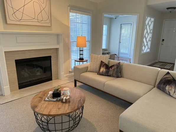 (undisclosed Address), Sandy Springs, GA 30327