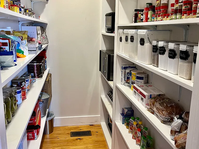 1260 Main St E — Photo 14