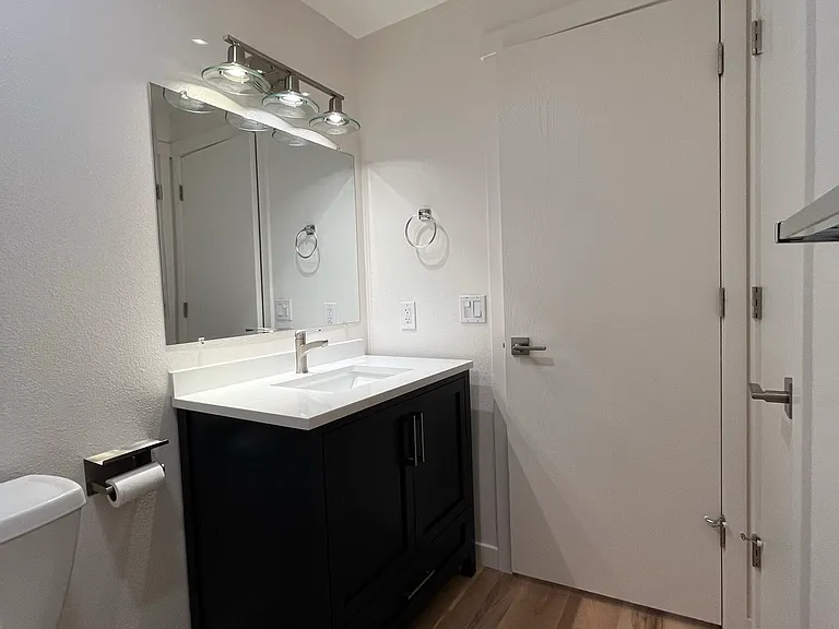 2806 NE Shepard Rd #1 — Photo 8