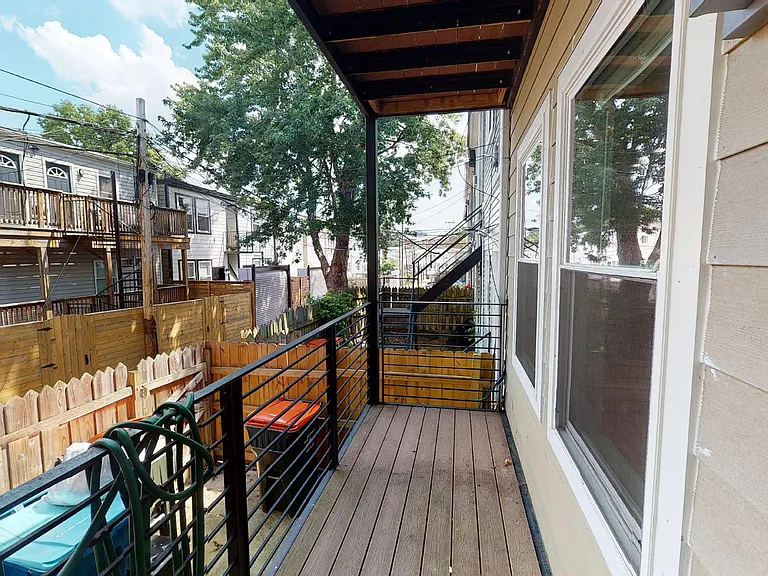 1152 Oates St NE #2 — Photo 9