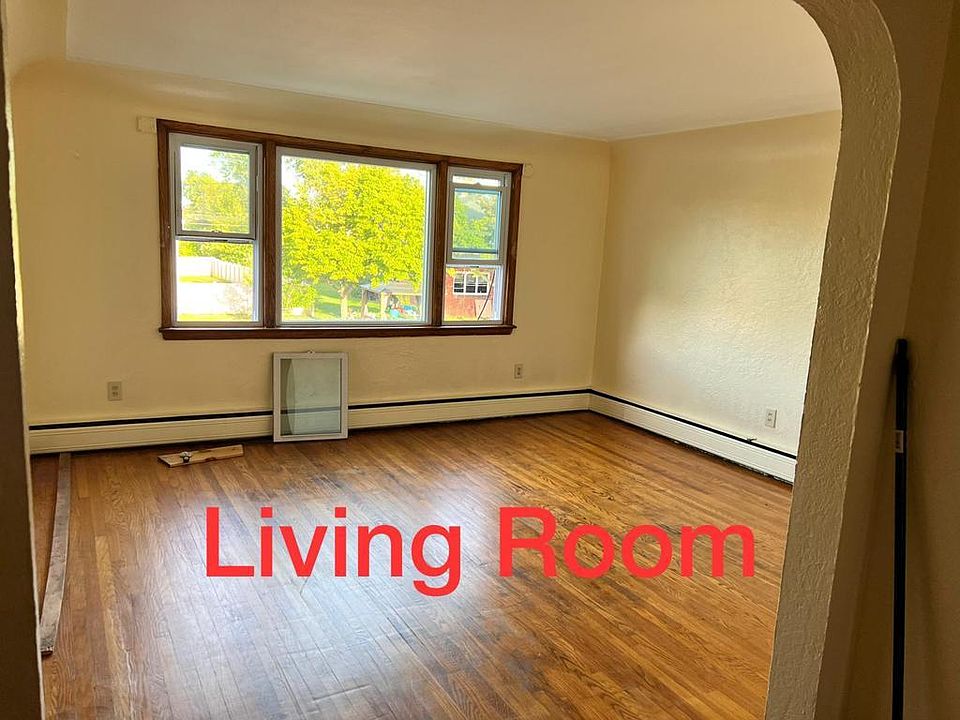2nd image of 3458 James Ave #4