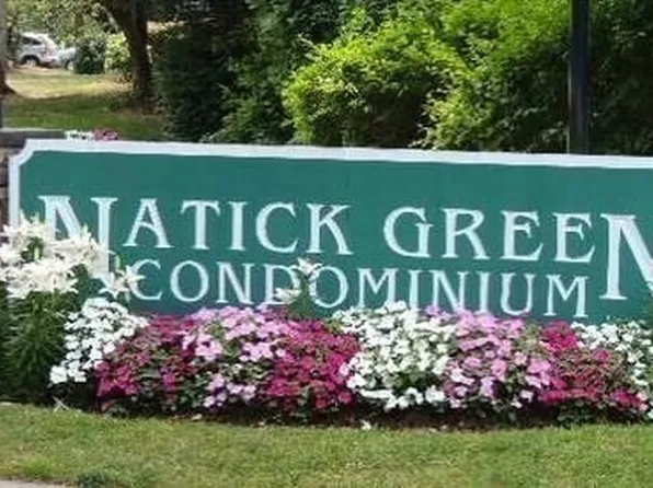 6 Post Oak Ln APT 8, Natick, MA 01760